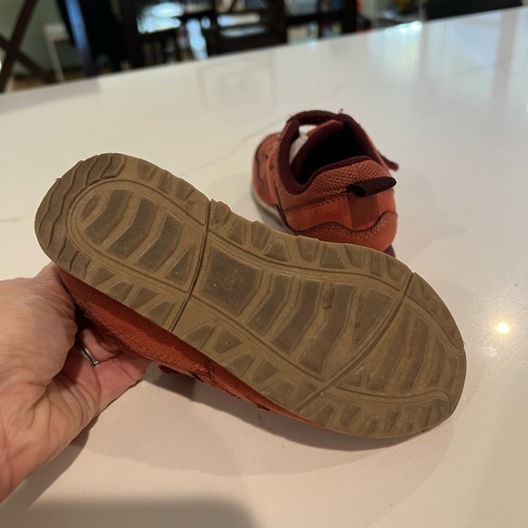 H&M kids shoes size 9 Velcro - Picture 5 of 5